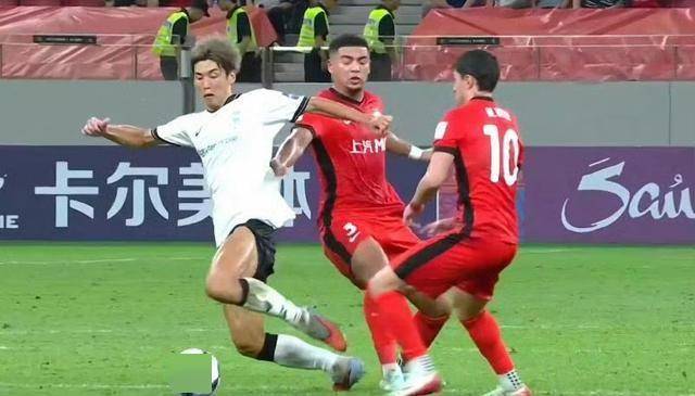 关于风云突变成都蓉城清晨远射贴柱，德国杯版图或变，赛场秩序良好，轮换策略成焦点的信息开云棋牌官网